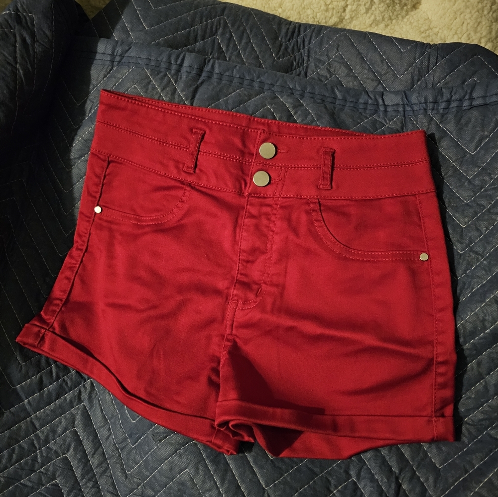 Vintage Taylor Swift sailor style shorts